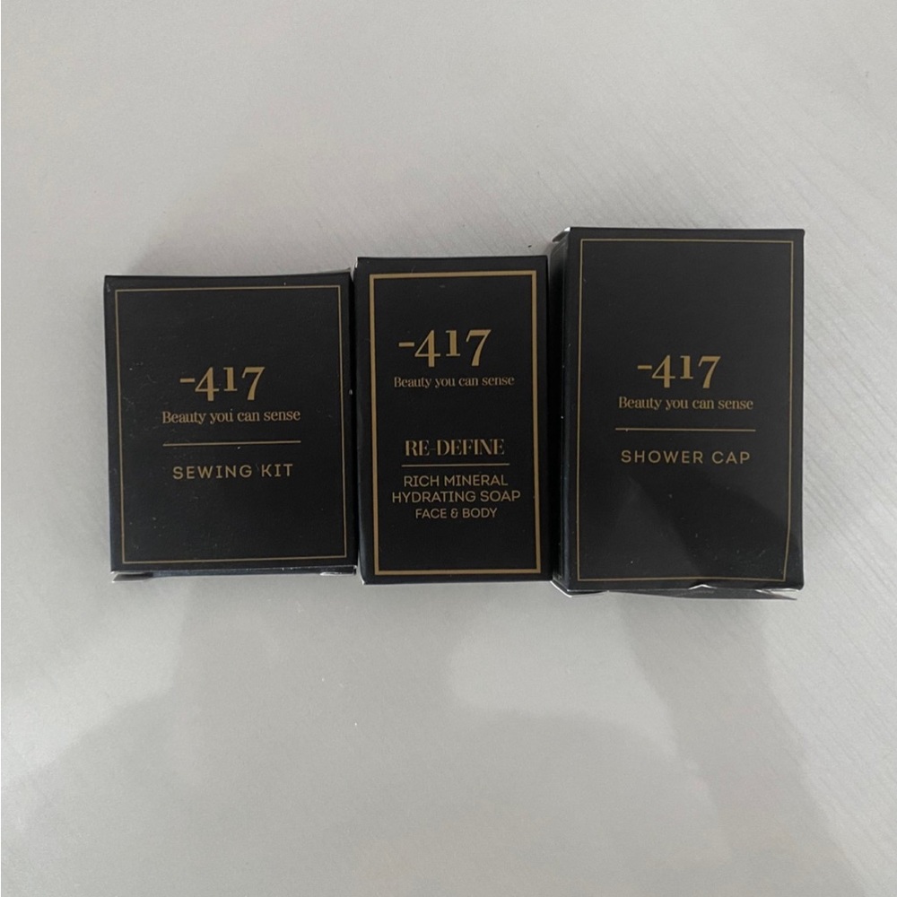 NWT The Drisco Hotel 417 Travel Necessity Kit Sets